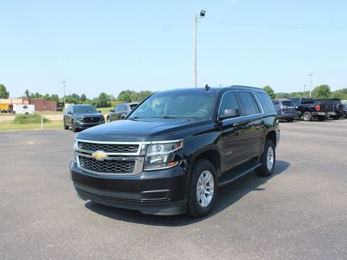 Used 2019 Chevrolet Tahoe LS RWD image 4