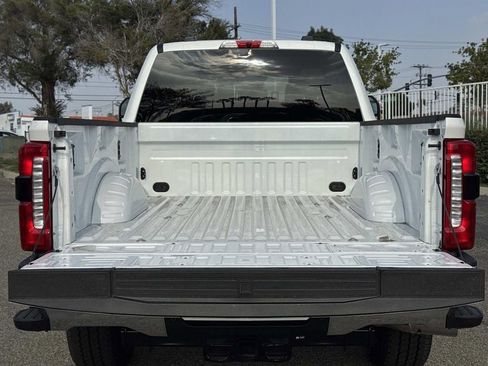 New 2025 Ford F250 Lariat w/ Chrome Package image 25