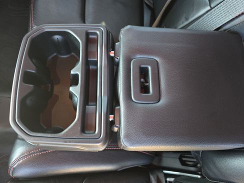 Used 2018 Jeep Wrangler Unlimited Rubicon w/ Dual Top Group image 14