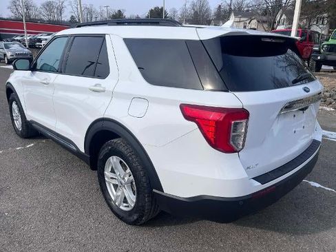 Used 2020 Ford Explorer XLT w/ Comfort Package image 14