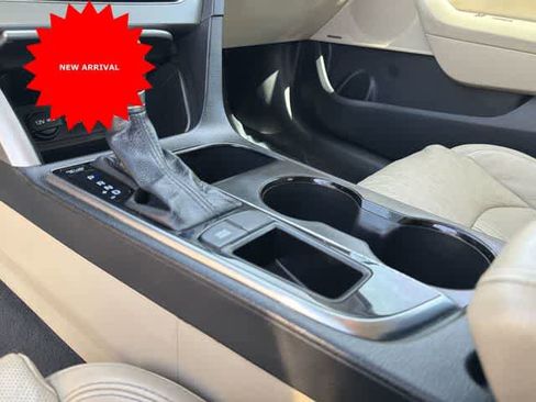 Used 2015 Hyundai Sonata Limited image 23