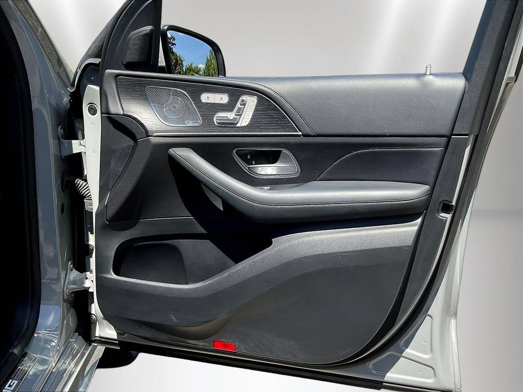 Certified 2025 Mercedes-Benz GLE 53 AMG 4MATIC image 29