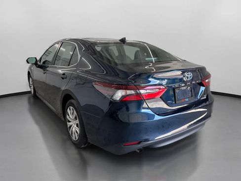 Used 2021 Toyota Camry LE FWD image 7