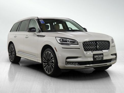 Used 2024 Lincoln Aviator Black Label image 7