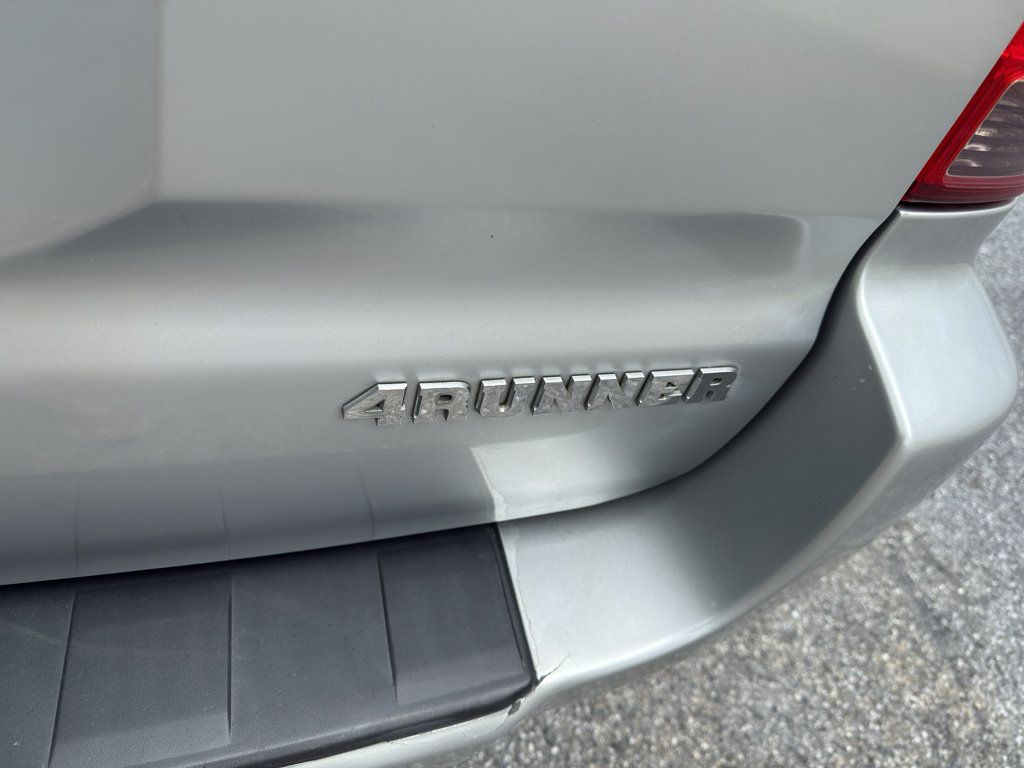 Used 2008 Toyota 4Runner SR5 AWD/4WD image 23