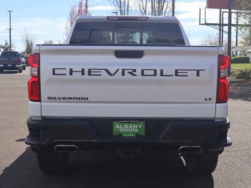 Used 2020 Chevrolet Silverado 1500 LT Trail Boss AWD/4WD image 6