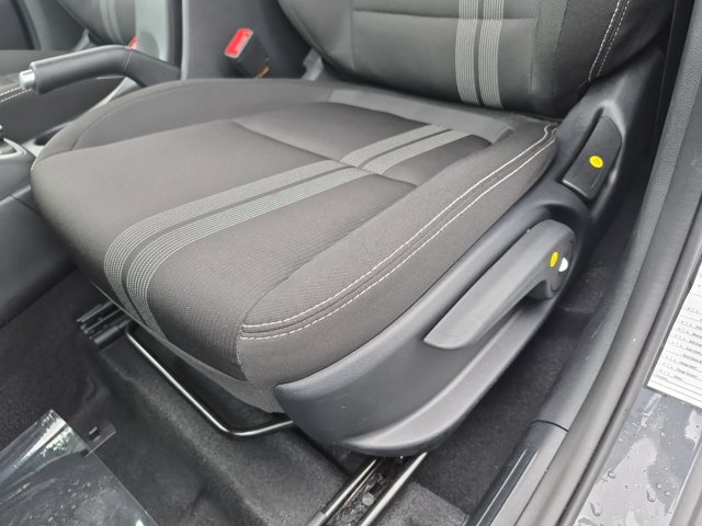 Used 2026 Hyundai Venue SEL FWD image 14