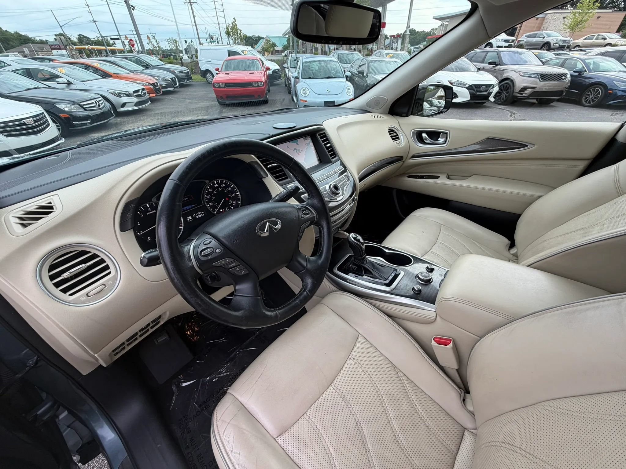 Used 2017 INFINITI QX60 Luxe w/ Premium Plus Package AWD/4WD image 17