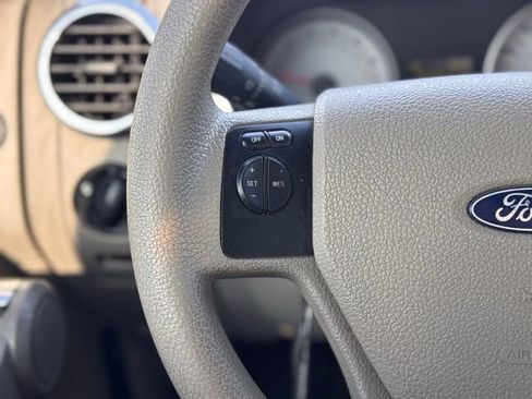 Used 2007 Ford Explorer Sport Trac XLT image 10