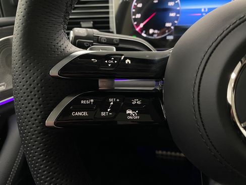 New 2026 Mercedes-Benz GLS 450 4MATIC image 17