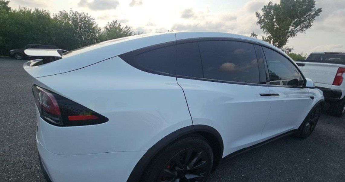 Used 2023 Tesla Model X Plaid AWD/4WD image 2