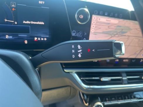 New 2026 Chevrolet Equinox EV LT image 26