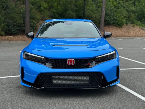 Used 2025 Honda Civic Type R image 2