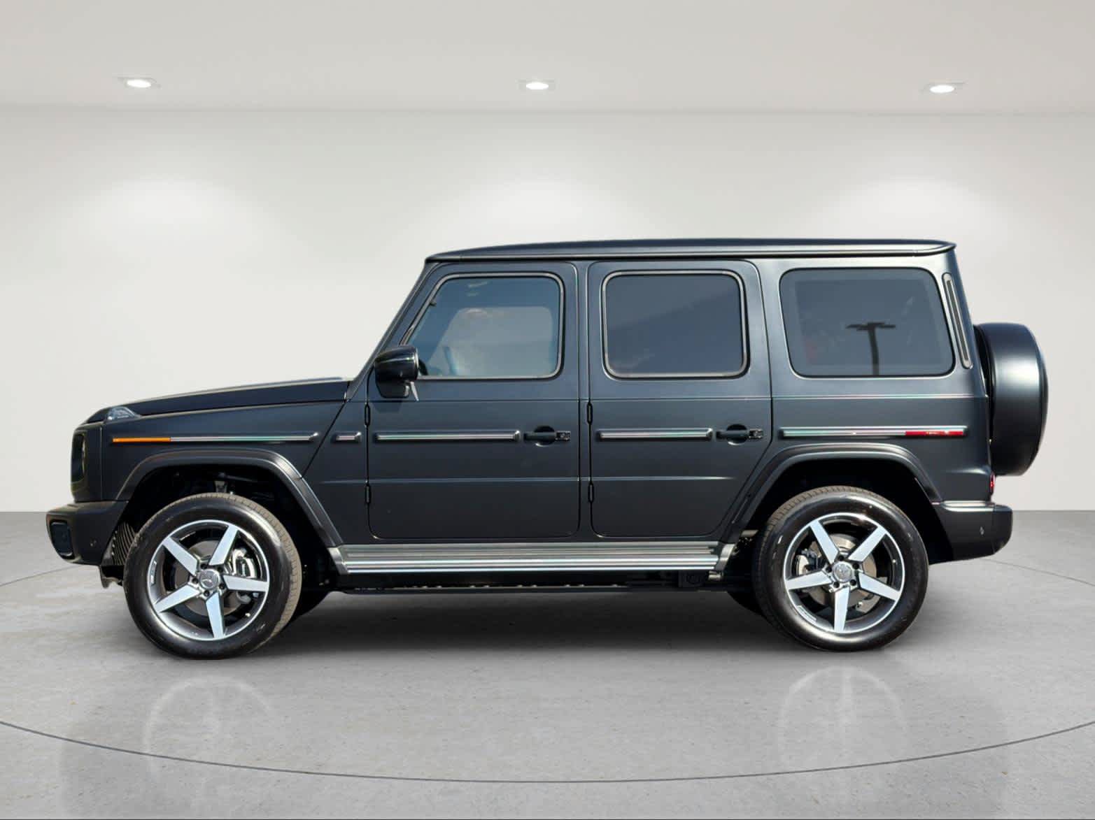 New 2027 Mercedes-Benz G 580 e image 2