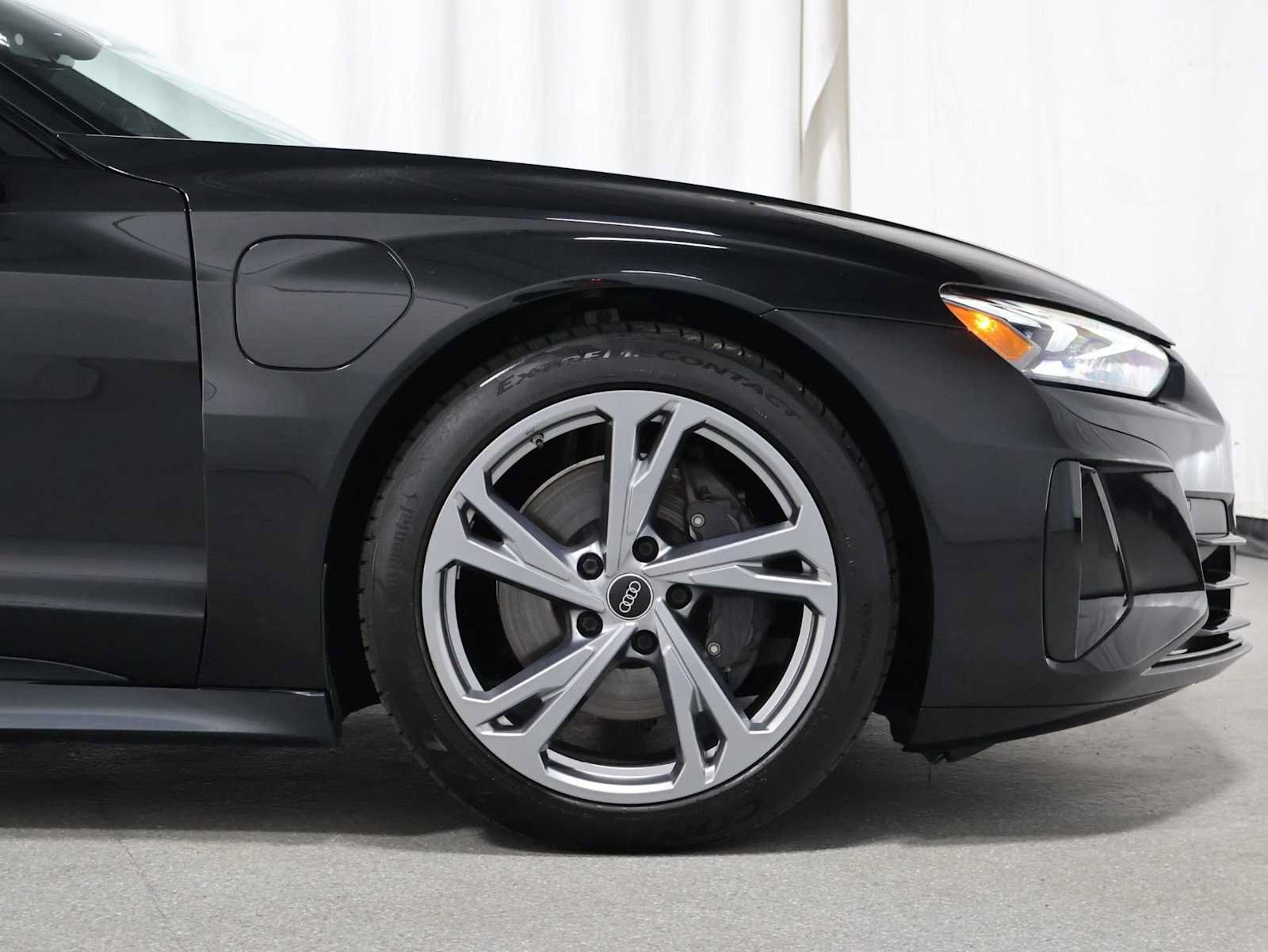 Used 2022 Audi e-tron GT Premium Plus AWD/4WD image 11