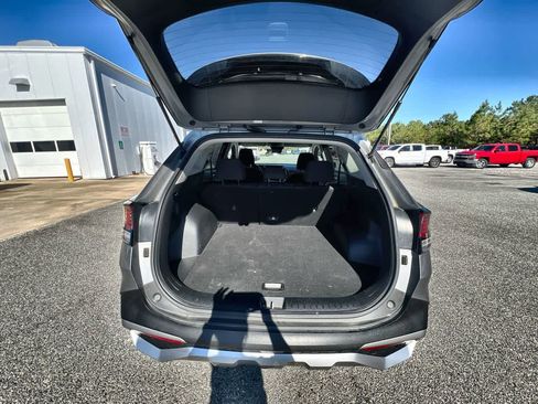 Used 2024 Kia Sportage LX image 23