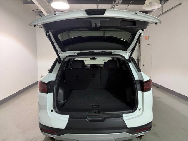 Certified 2024 Chevrolet Blazer LT FWD image 8