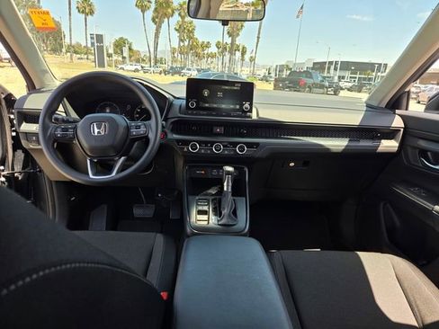 Used 2024 Honda CR-V EX image 14