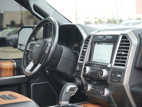 Used 2016 Ford F150 Limited image 12