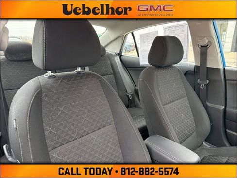 Used 2022 Kia Rio S image 4