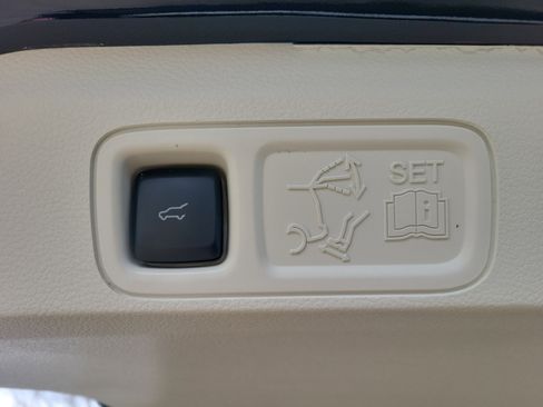 Used 2019 Lincoln Navigator L Black Label w/ Cargo Package image 19