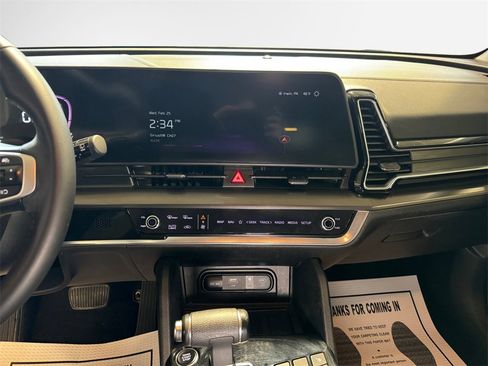 Certified 2024 Kia Sportage EX image 22