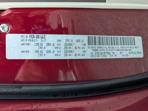 Used 2017 Chrysler Pacifica Touring Plus w/ Security Group image 30