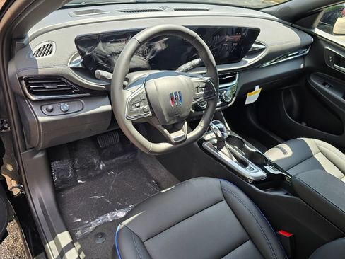 New 2026 Buick Envista Sport Touring w/ Convenience I Package FWD image 11