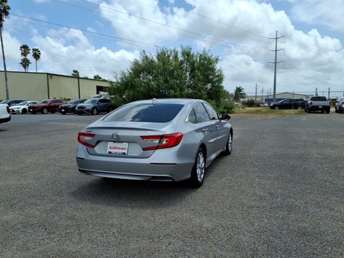 Used 2018 Honda Accord LX image 8