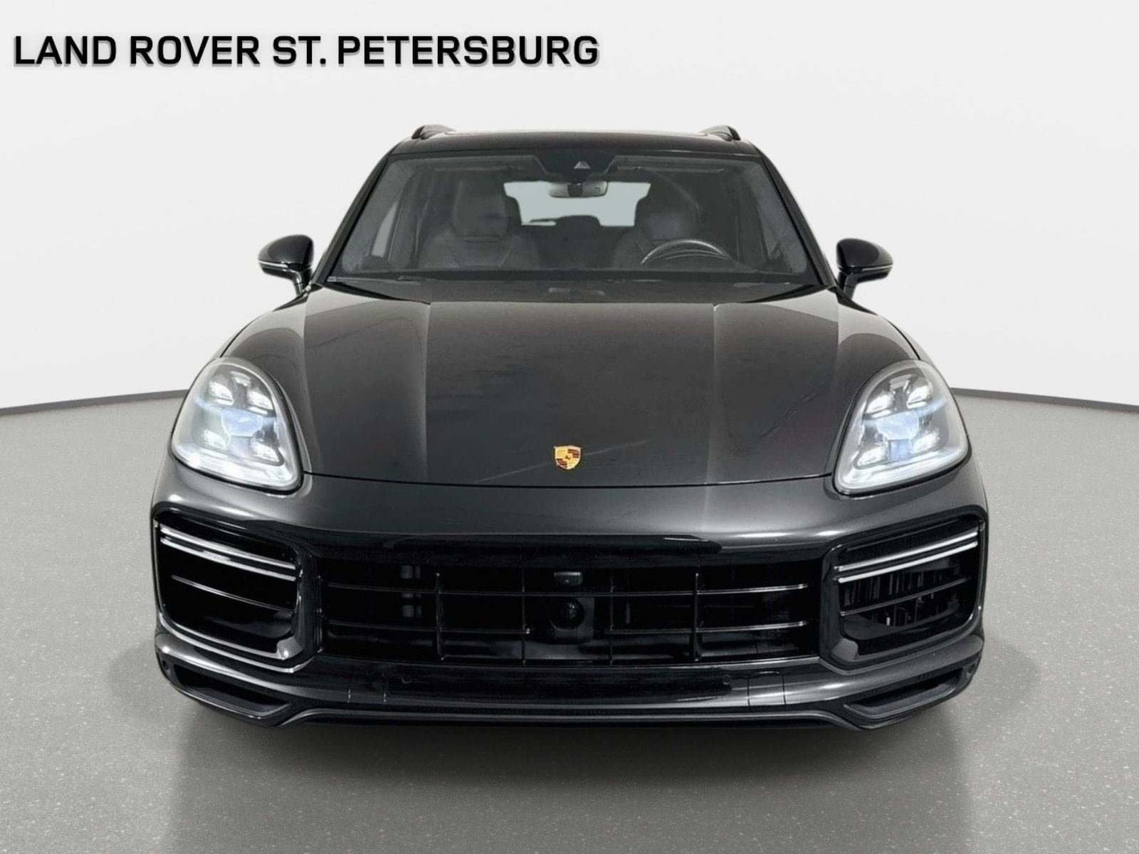 Used 2023 Porsche Cayenne Turbo S AWD/4WD image 2