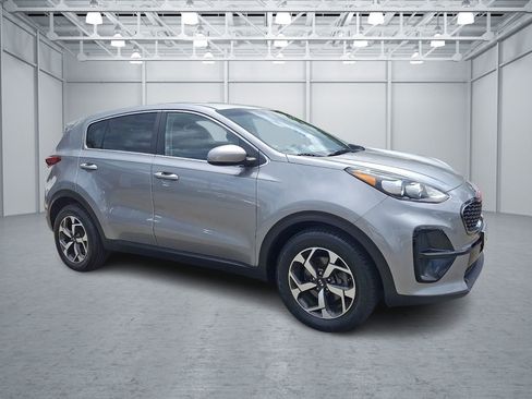 Used 2020 Kia Sportage LX FWD image 13