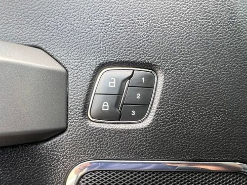 Used 2019 Ford F350 Platinum w/ Platinum Ultimate Package AWD/4WD image 23