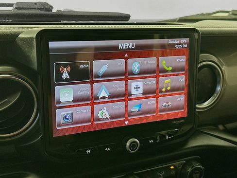 Used 2019 Jeep Wrangler Unlimited Sahara AWD/4WD image 19