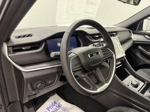 New 2025 Jeep Grand Cherokee Laredo X image 20