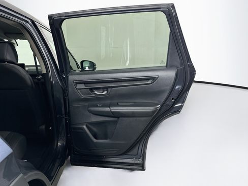 Used 2025 Honda CR-V LX image 28