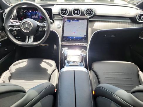 Used 2025 Mercedes-Benz C 300 4MATIC Sedan image 2
