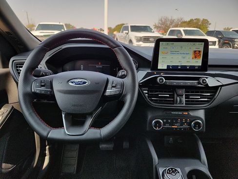 Used 2025 Ford Escape ST-Line Select AWD/4WD image 6