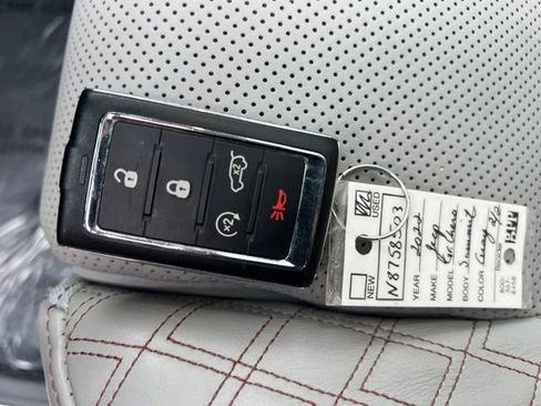 Used 2022 Jeep Grand Cherokee Summit w/ Advanced Protech Group IV image 30