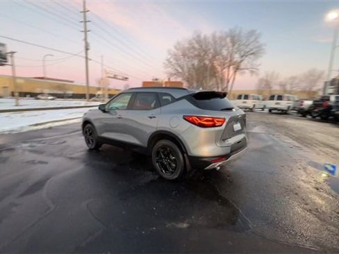 Certified 2025 Chevrolet Blazer LT w/ Midnight/Sport Edition image 6