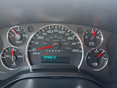 Used 2021 Chevrolet Express 3500 w/ Driver Convenience Package RWD image 19