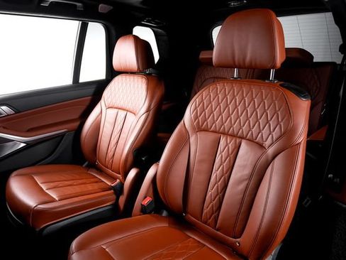 Used 2024 BMW X7 M60i w/ Executive Package AWD/4WD image 26