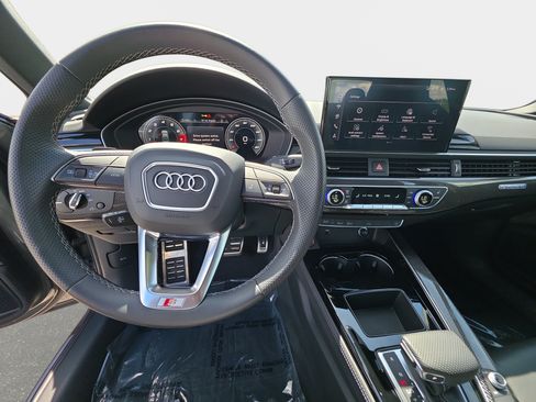 Used 2024 Audi S4 Premium Plus w/ Premium Plus Package AWD/4WD image 16