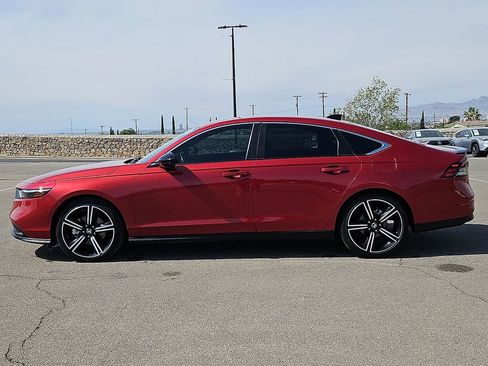Used 2024 Honda Accord Sport image 2