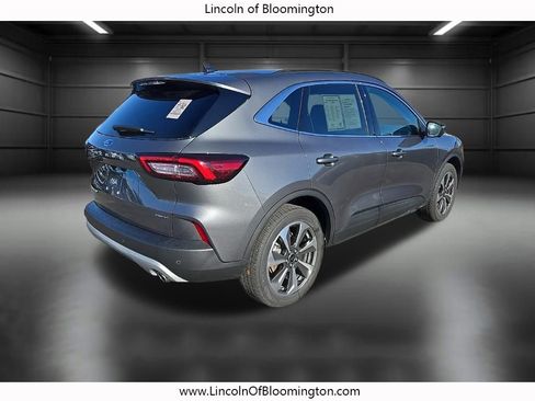 Used 2025 Ford Escape Platinum w/ Premium Technology Package image 7