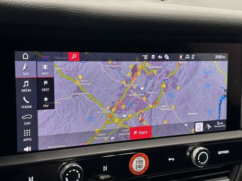Certified 2026 Porsche Macan AWD/4WD image 29