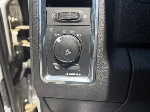 Used 2016 RAM 1500 Laramie w/ Convenience Group AWD/4WD image 24
