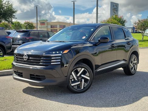 Certified 2025 Nissan Kicks SV FWD image 33