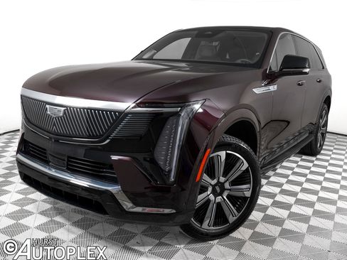 Used 2025 Cadillac Escalade IQ Luxury 2 w/ LPO, Premium Carpet Package AWD/4WD image 1