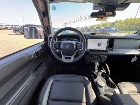 New 2026 Ford Bronco Badlands AWD/4WD image 22