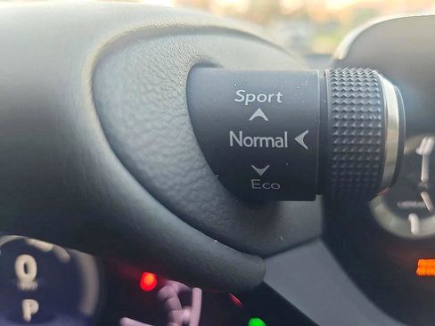 Used 2022 Lexus ES 300h w/ Premium Package image 26